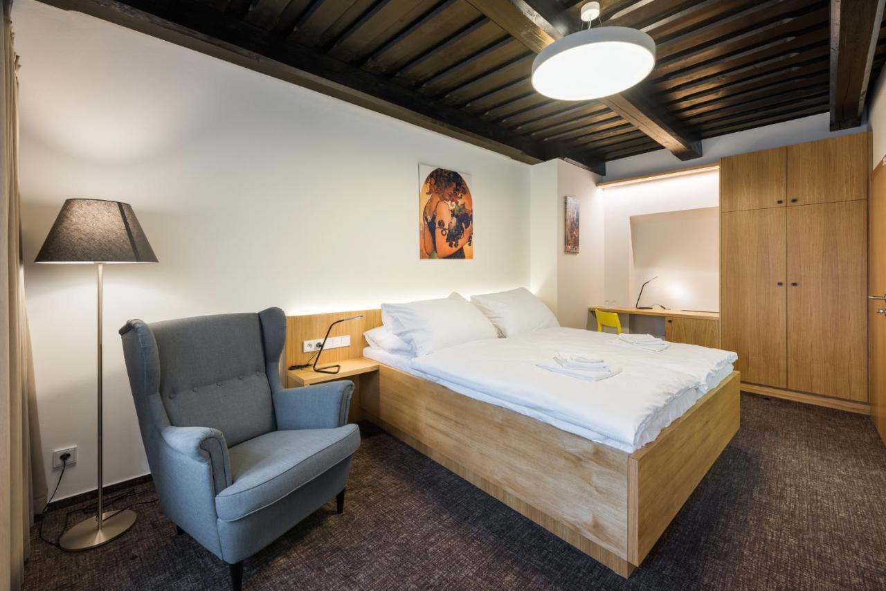 Fancy Apartments By Prague Castle Экстерьер фото