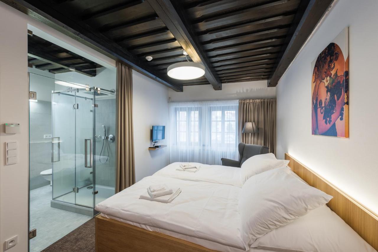 Fancy Apartments By Prague Castle Экстерьер фото