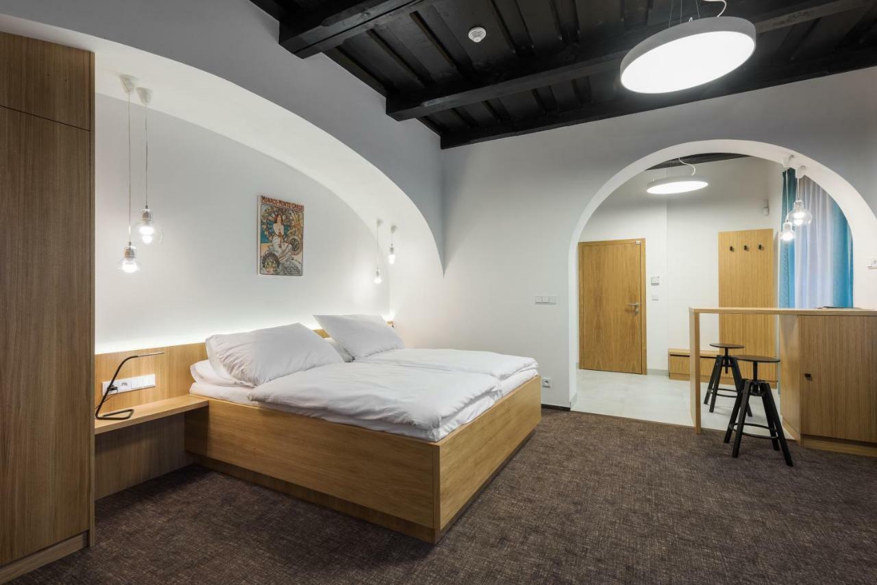 Fancy Apartments By Prague Castle Экстерьер фото